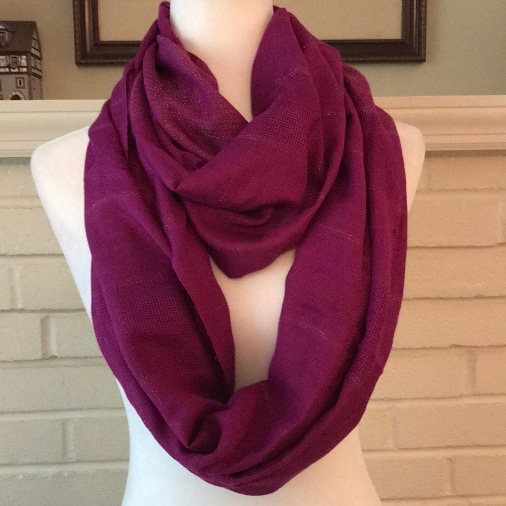 NWT Echo cranberry pink Infiniti scarf